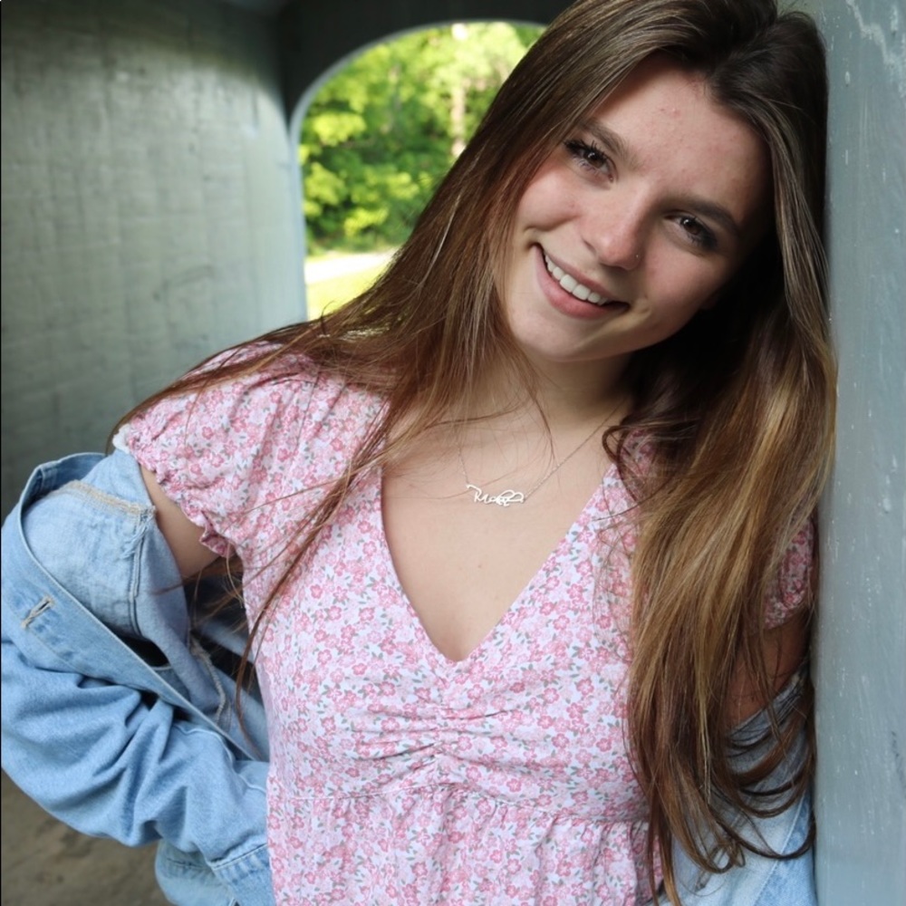 Meet your Posher, Rachel